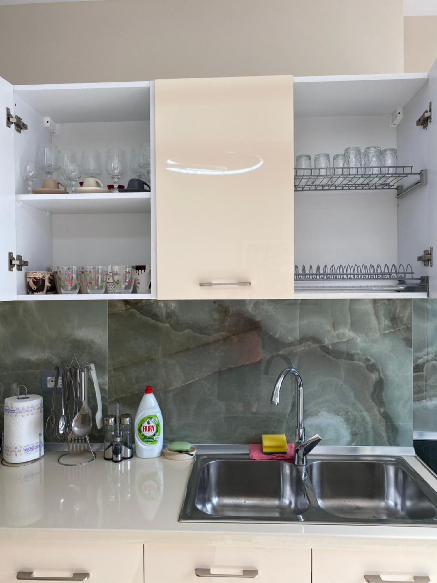Tinas Rooms Durres Bagian luar foto