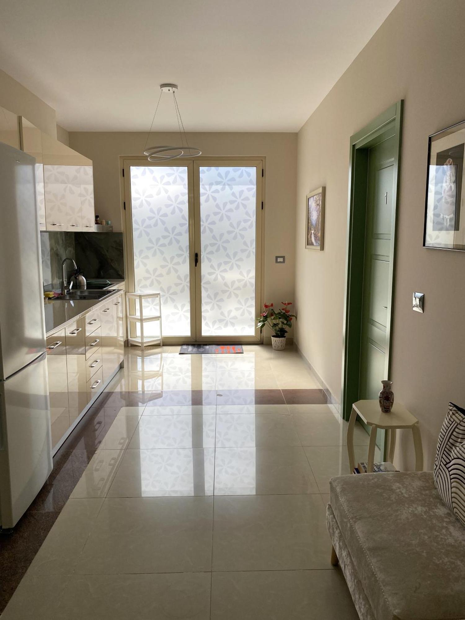 Tinas Rooms Durres Bagian luar foto