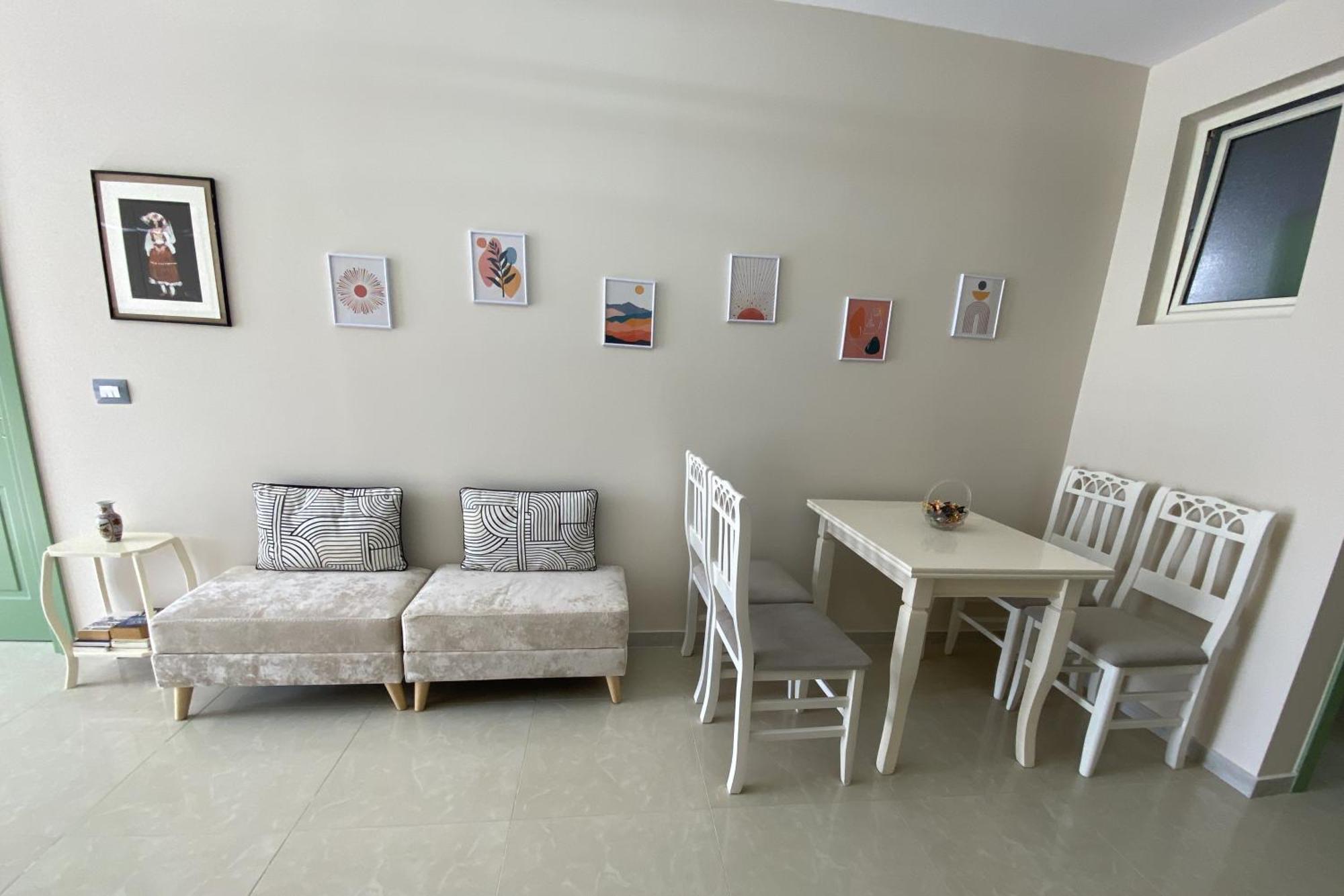 Tinas Rooms Durres Bagian luar foto
