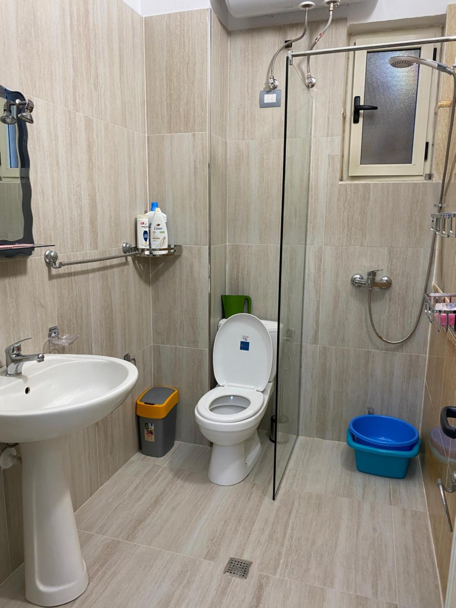 Tinas Rooms Durres Bagian luar foto